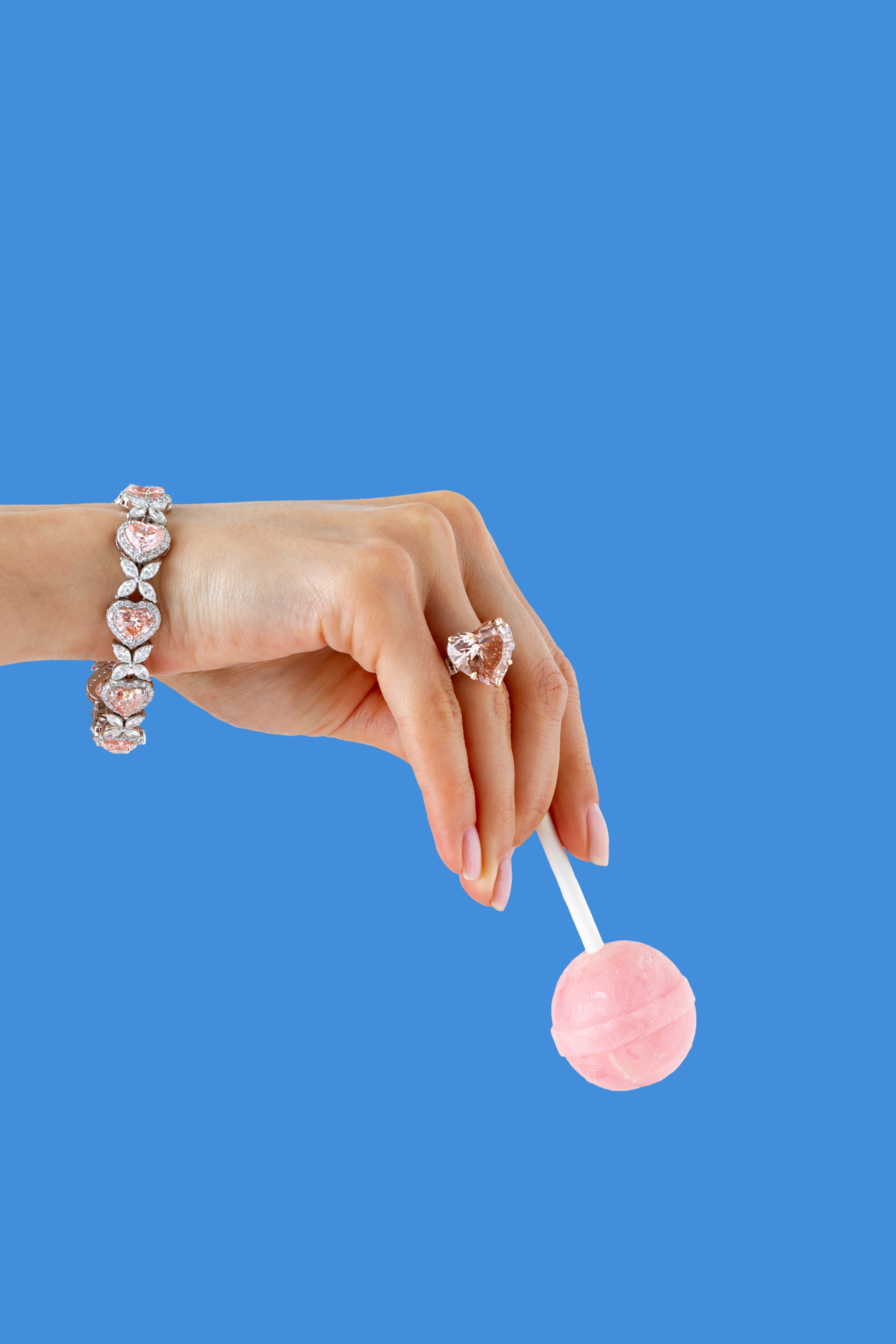 Dia Maria contact visual